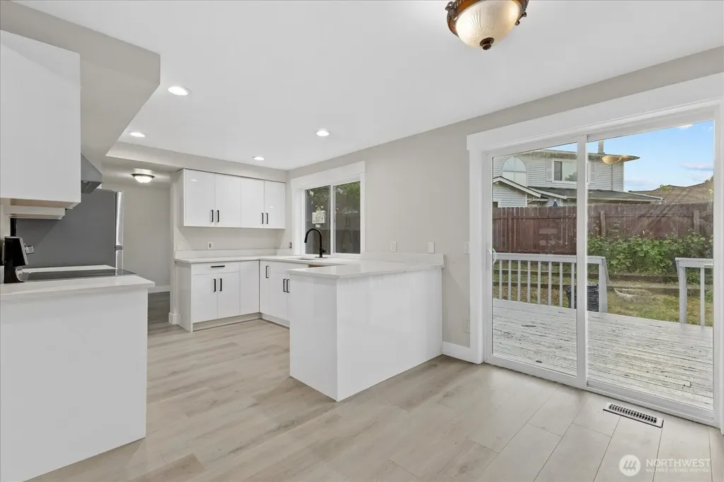 11206 SE 219th Place Kent WA 98031