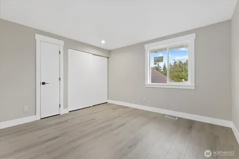 11206 SE 219th Place Kent WA 98031