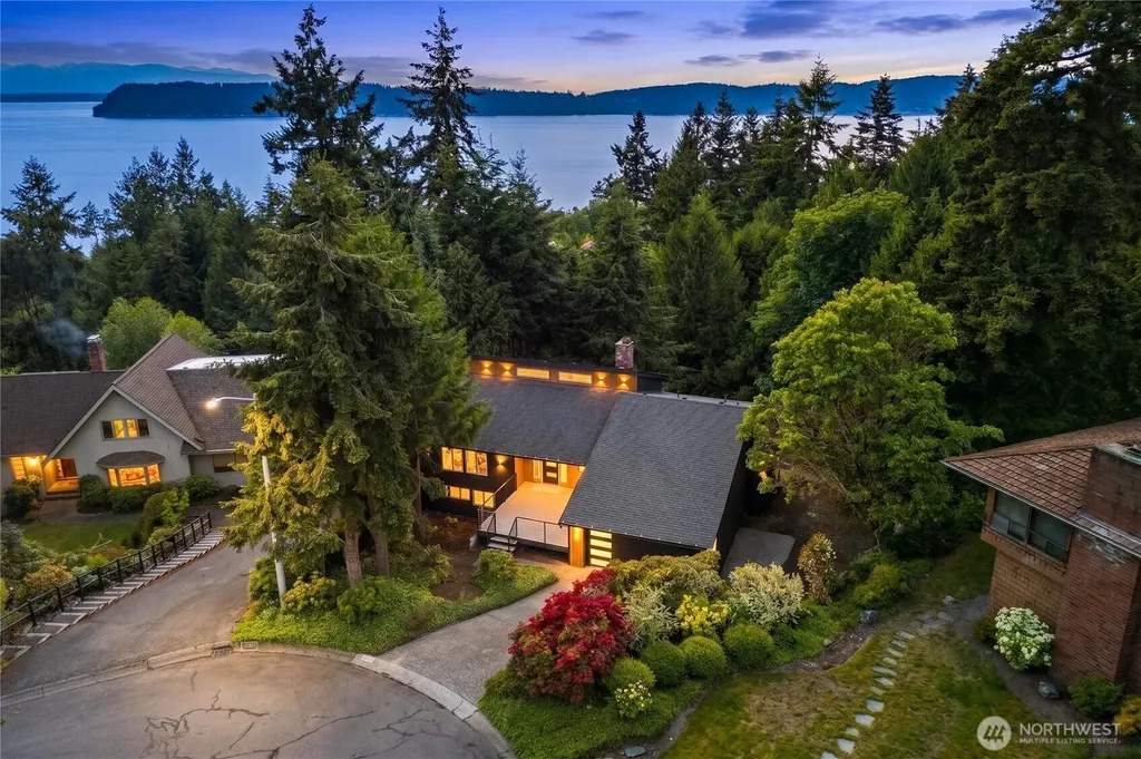 6025 96th Street SW Mukilteo WA 98275