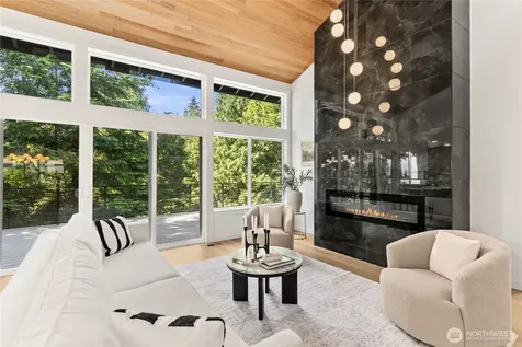 6025 96th Street SW Mukilteo WA 98275
