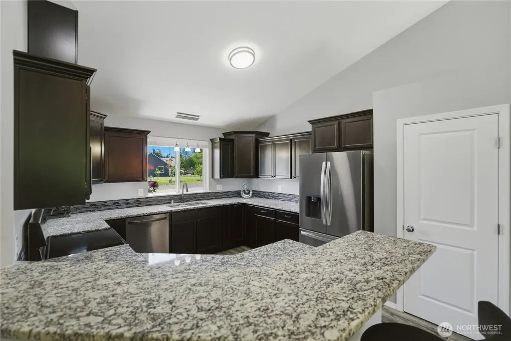 40 Sand Trap Lane Aberdeen WA 98520