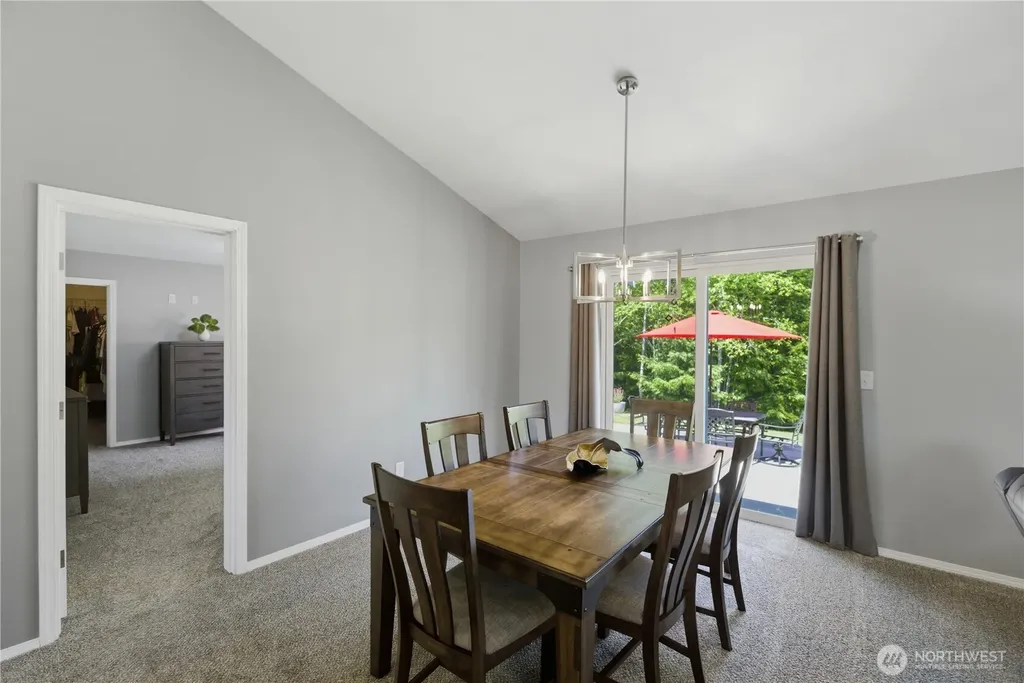 40 Sand Trap Lane Aberdeen WA 98520