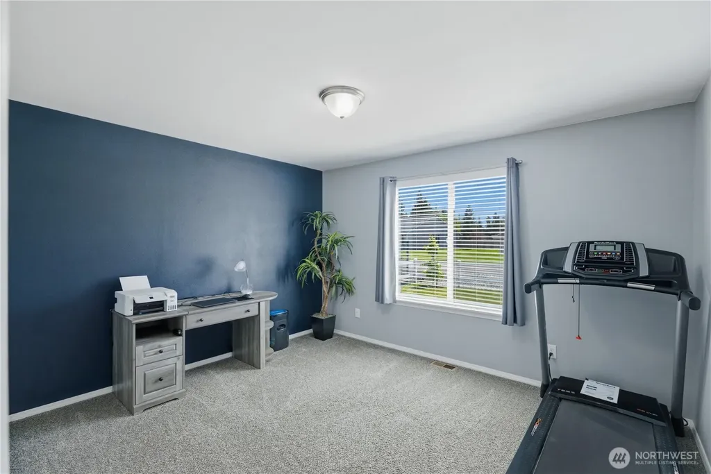 40 Sand Trap Lane Aberdeen WA 98520