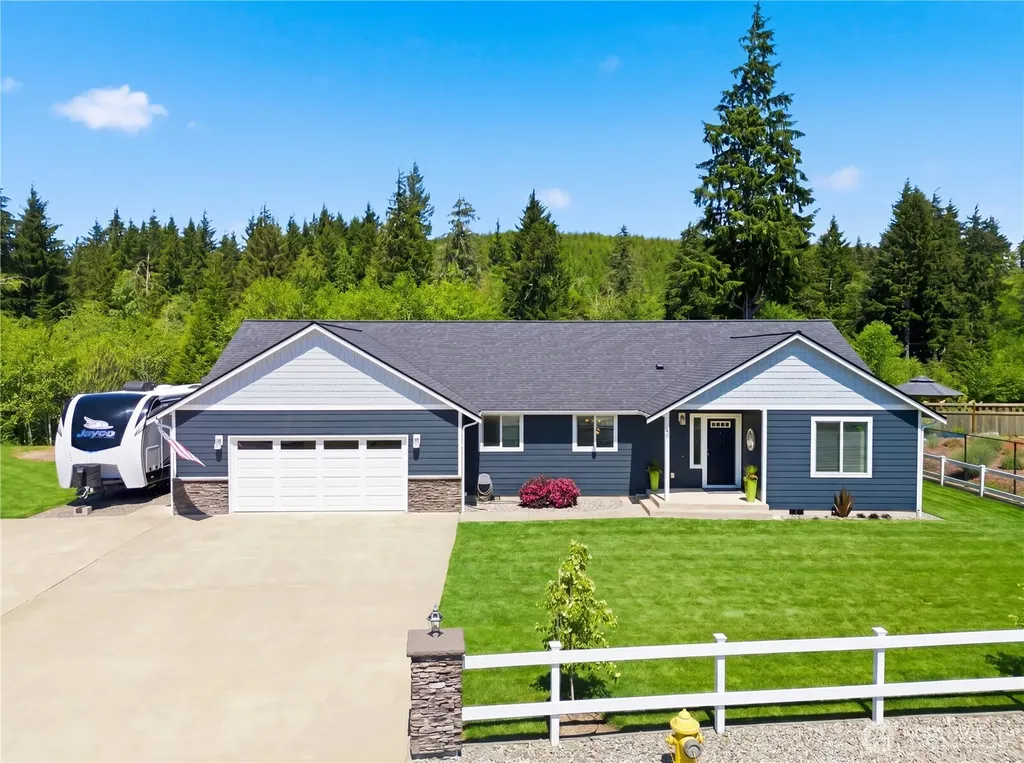 40 Sand Trap Lane Aberdeen WA 98520