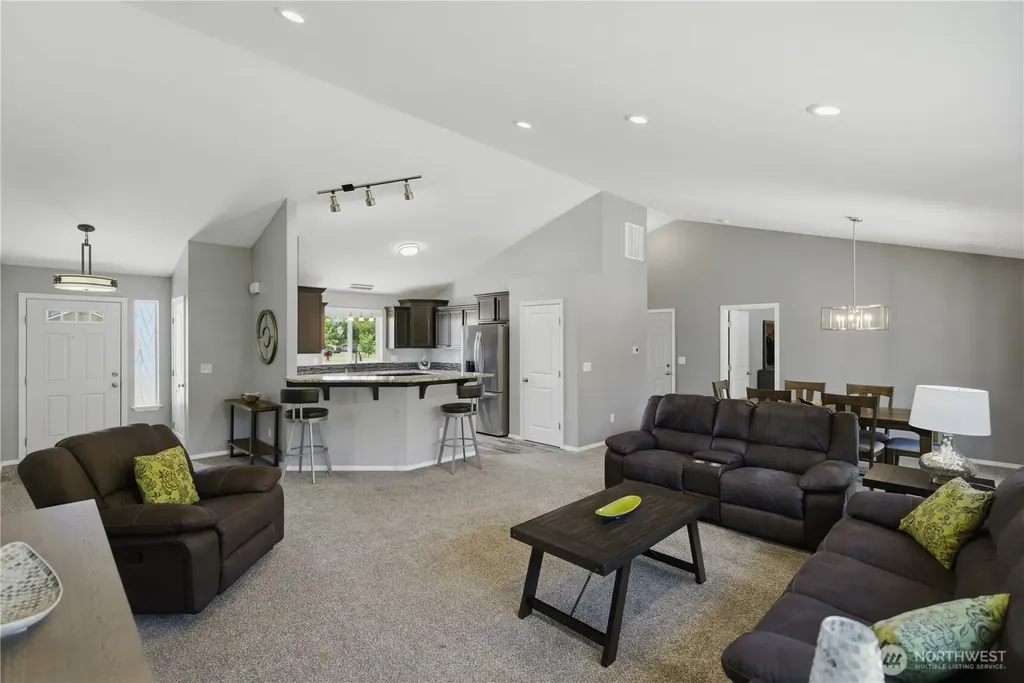 40 Sand Trap Lane Aberdeen WA 98520