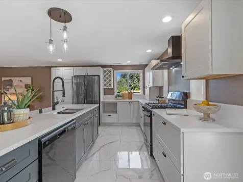 18014 110th Place SE Renton WA 98055