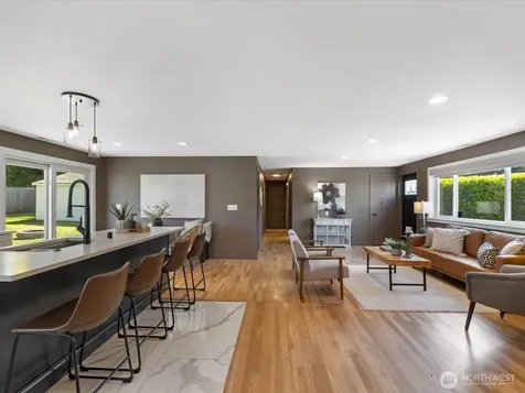 18014 110th Place SE Renton WA 98055