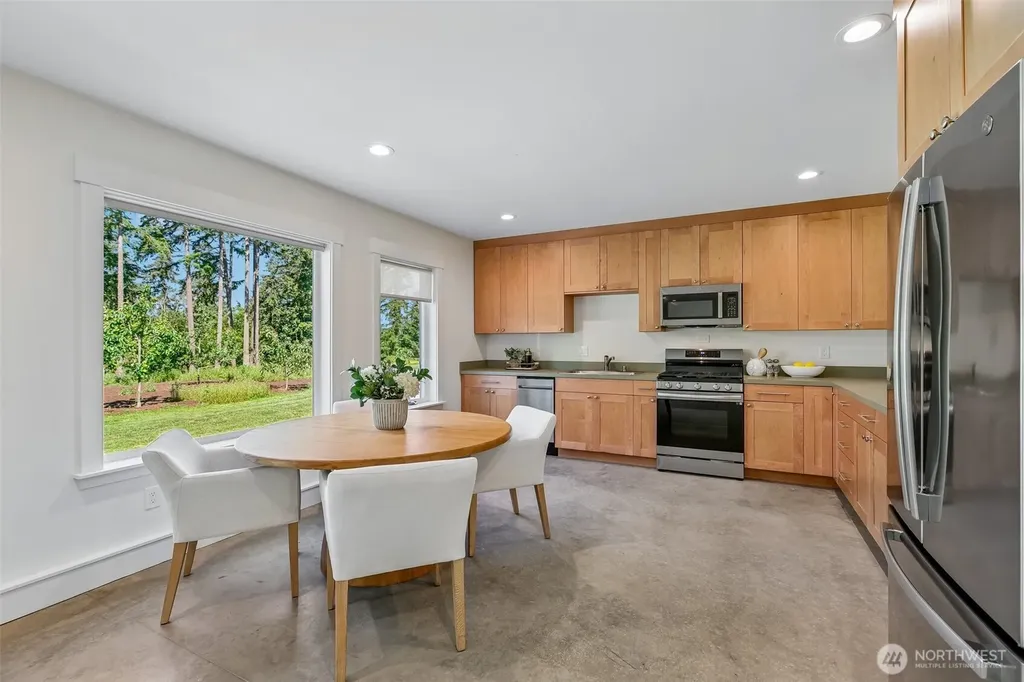 4620 Evenstar Lane Freeland WA 98249