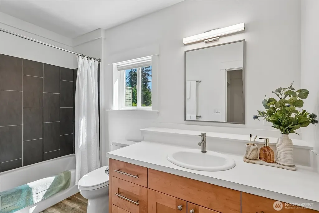 4620 Evenstar Lane Freeland WA 98249