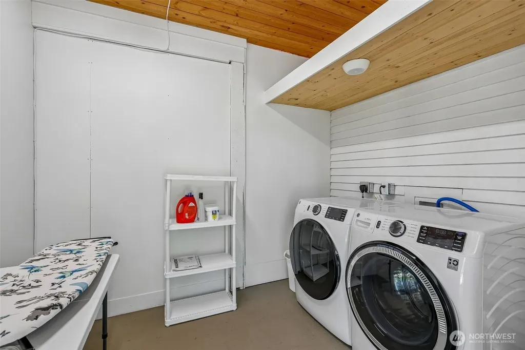 4620 Evenstar Lane Freeland WA 98249