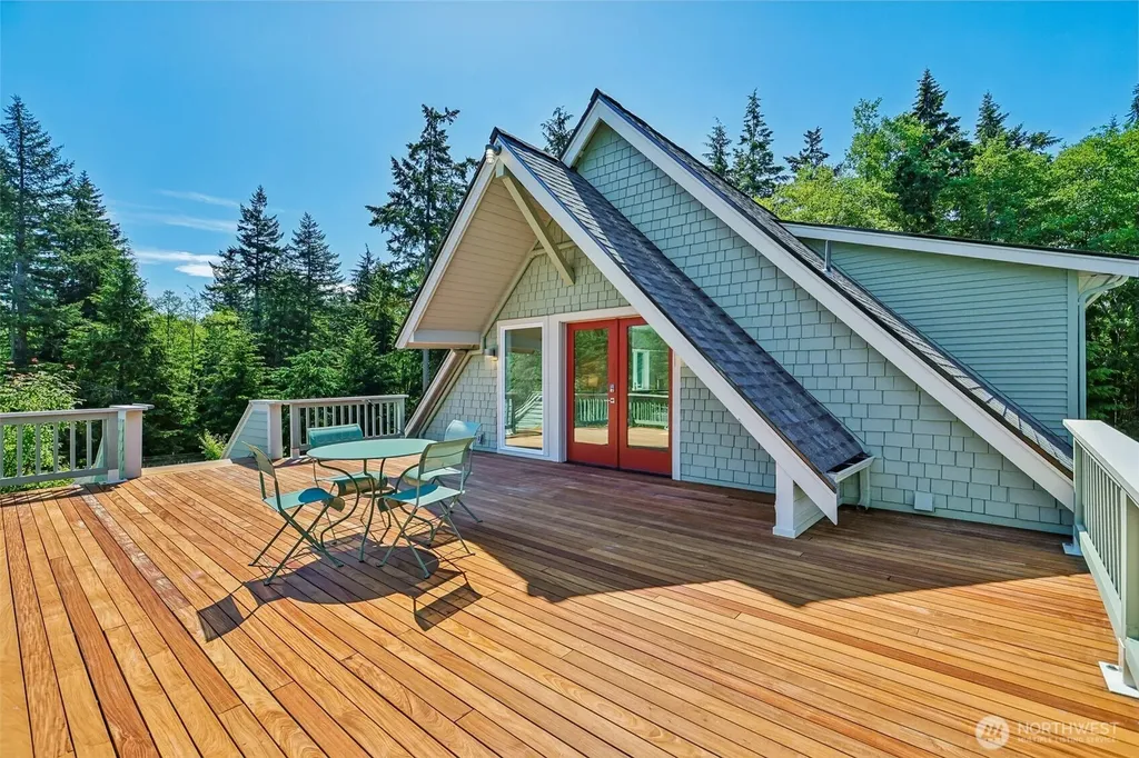 4620 Evenstar Lane Freeland WA 98249