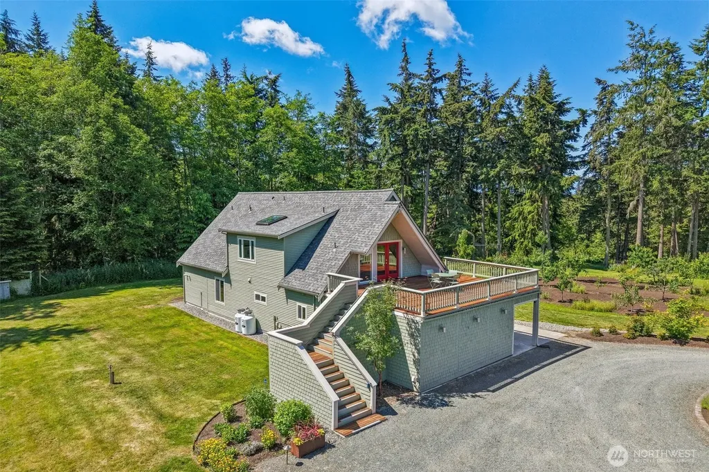 4620 Evenstar Lane Freeland WA 98249