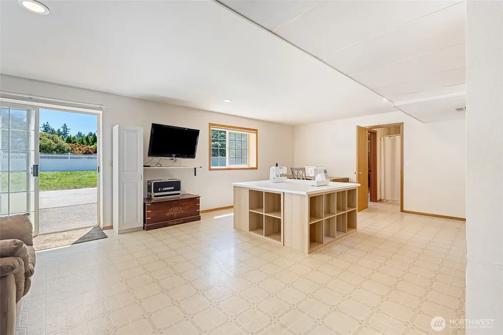 2525 Silves Court Everson WA 98247