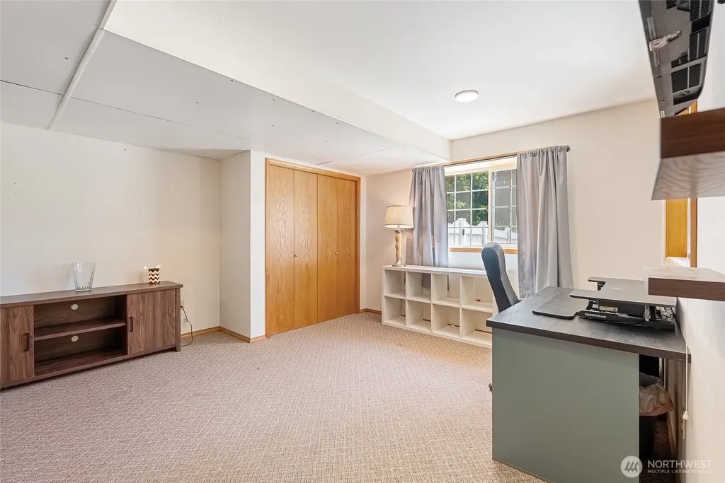 2525 Silves Court Everson WA 98247