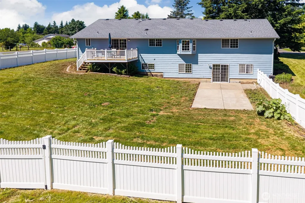 2525 Silves Court Everson WA 98247