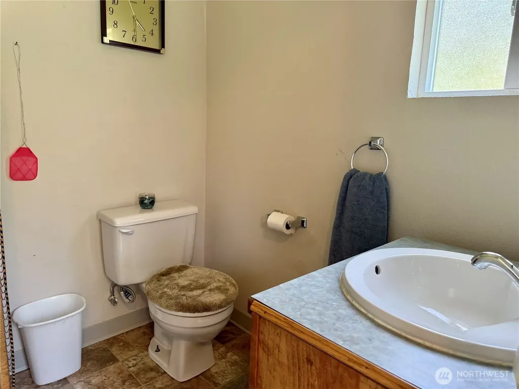 3469 Douglas Street Grayland WA 98547