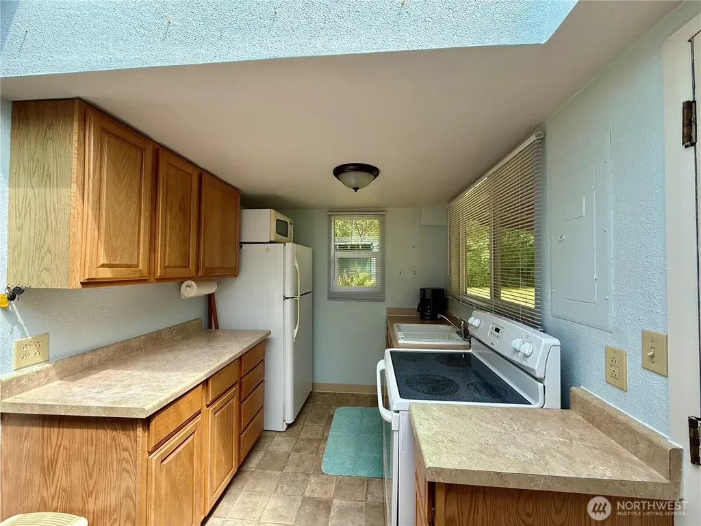3469 Douglas Street Grayland WA 98547