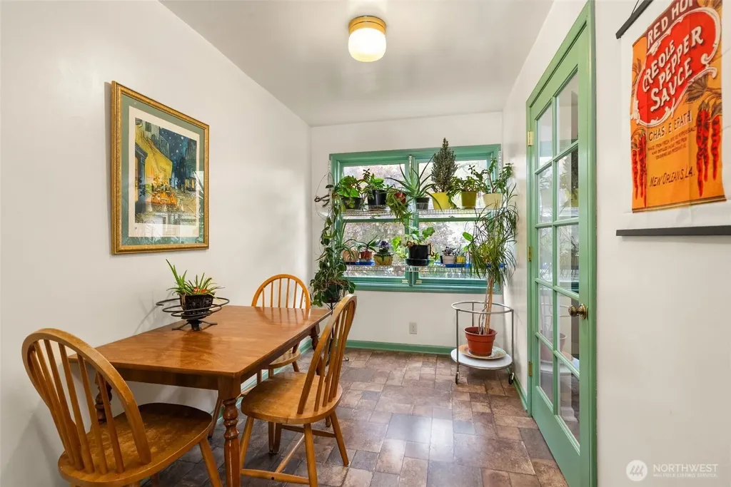 731 19th Avenue Seattle WA 98122