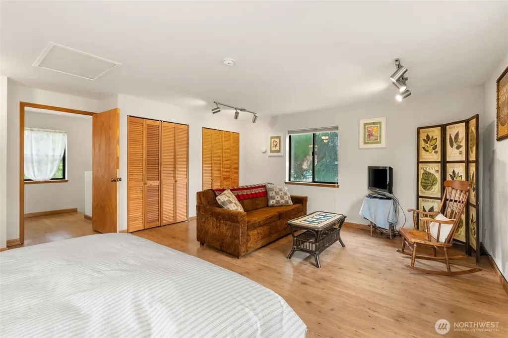 731 19th Avenue Seattle WA 98122
