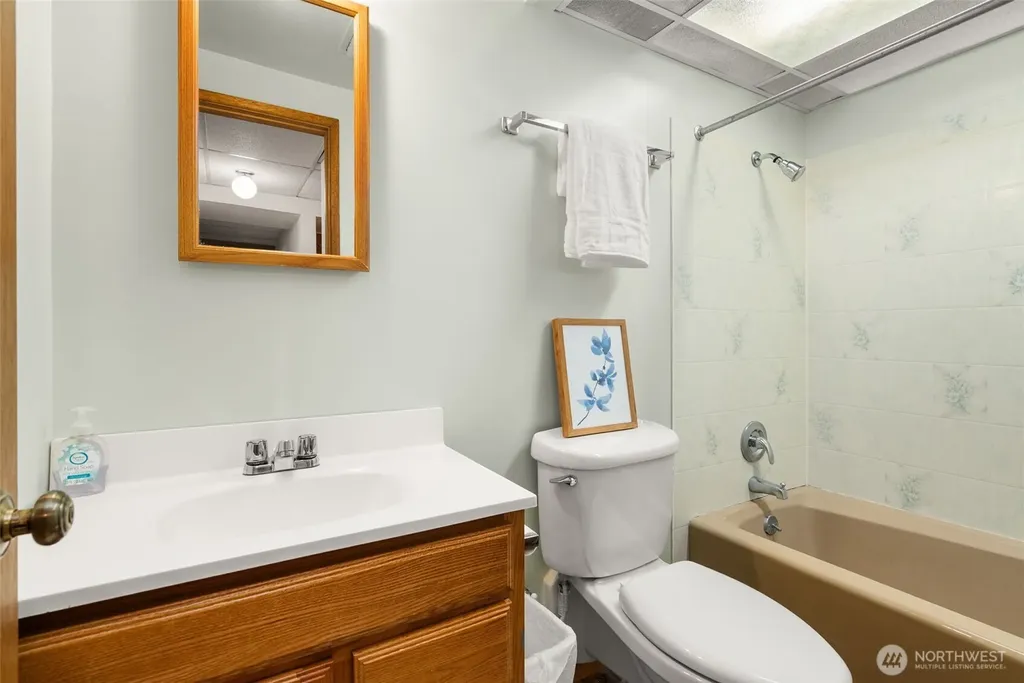 731 19th Avenue Seattle WA 98122