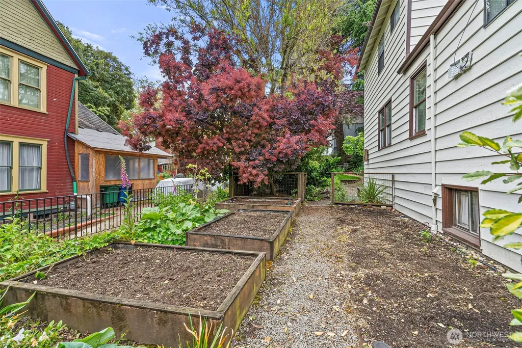 731 19th Avenue Seattle WA 98122