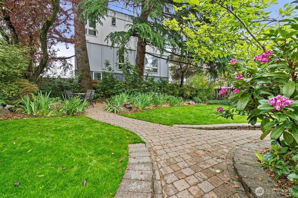 731 19th Avenue Seattle WA 98122