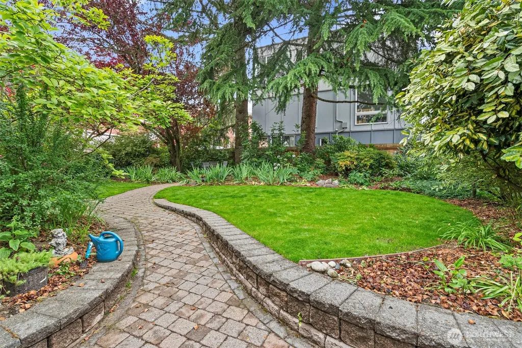 731 19th Avenue Seattle WA 98122
