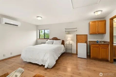 731 19th Avenue Seattle WA 98122