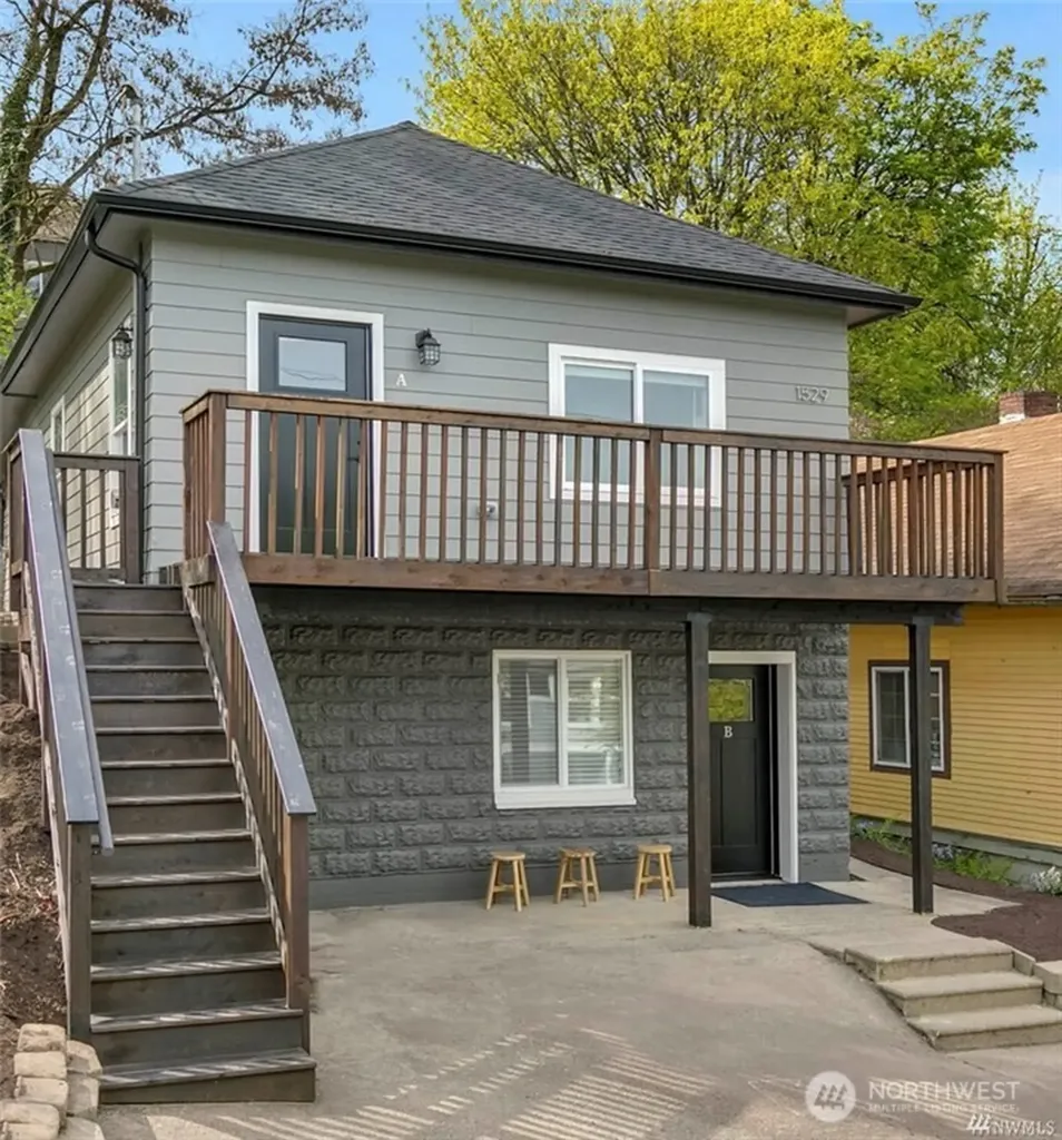 1529 Sturgus Avenue S Seattle WA 98144