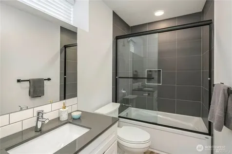 1529 Sturgus Avenue S Seattle WA 98144