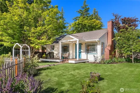 12744 Phinney Avenue N Seattle WA 98133