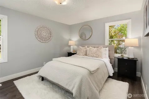 12744 Phinney Avenue N Seattle WA 98133