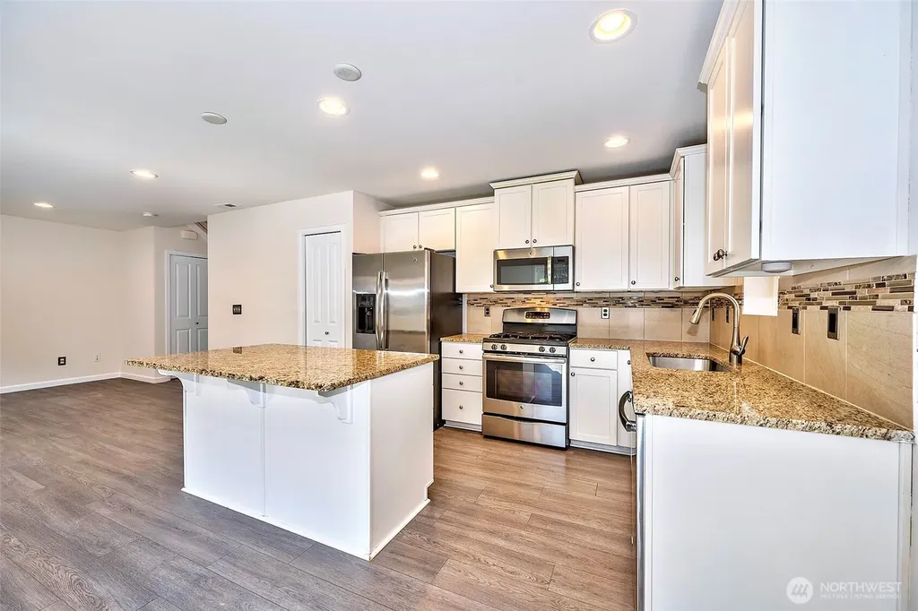 20231 4th Place W Lynnwood WA 98036