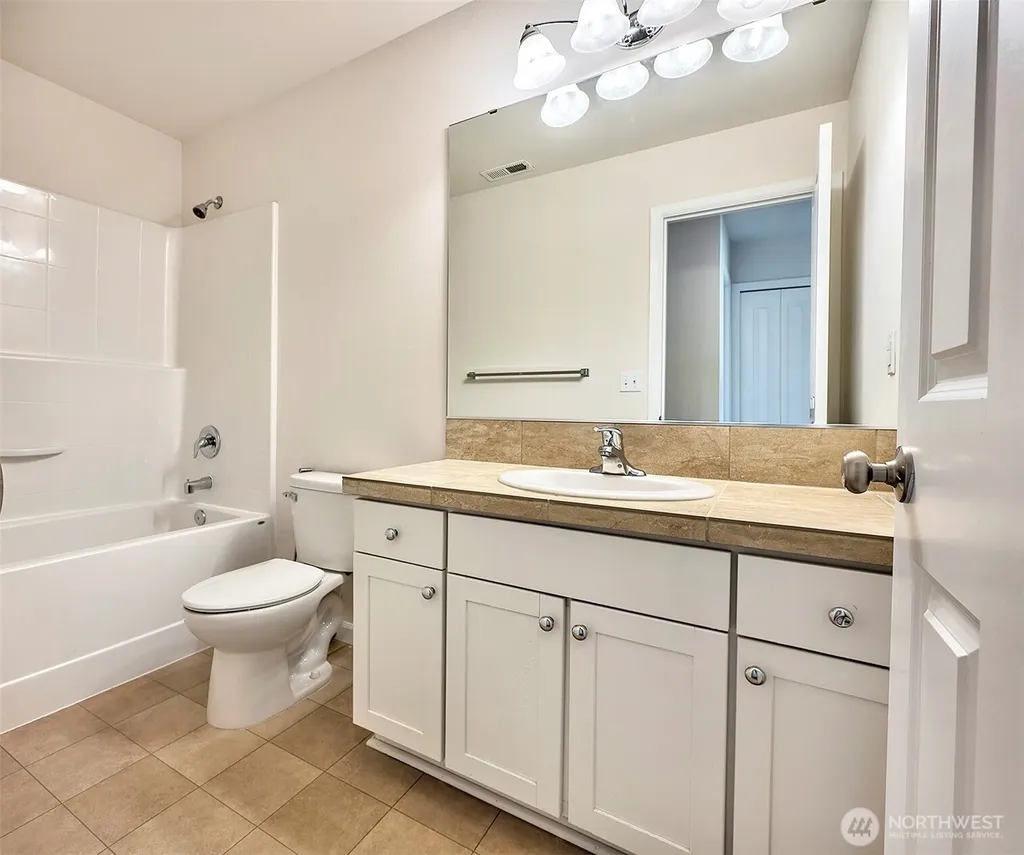 20231 4th Place W Lynnwood WA 98036