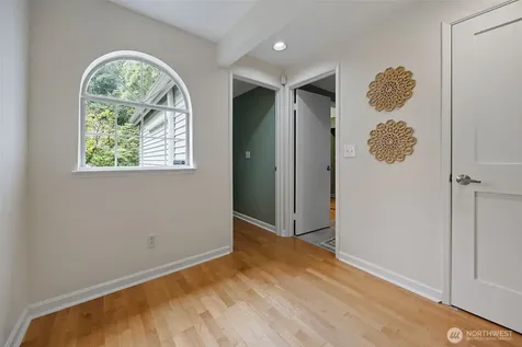 10123 NE 135th Lane Kirkland WA 98034