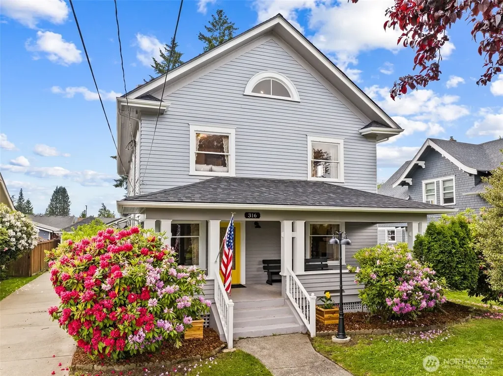 316 5th Street SW Puyallup WA 98371