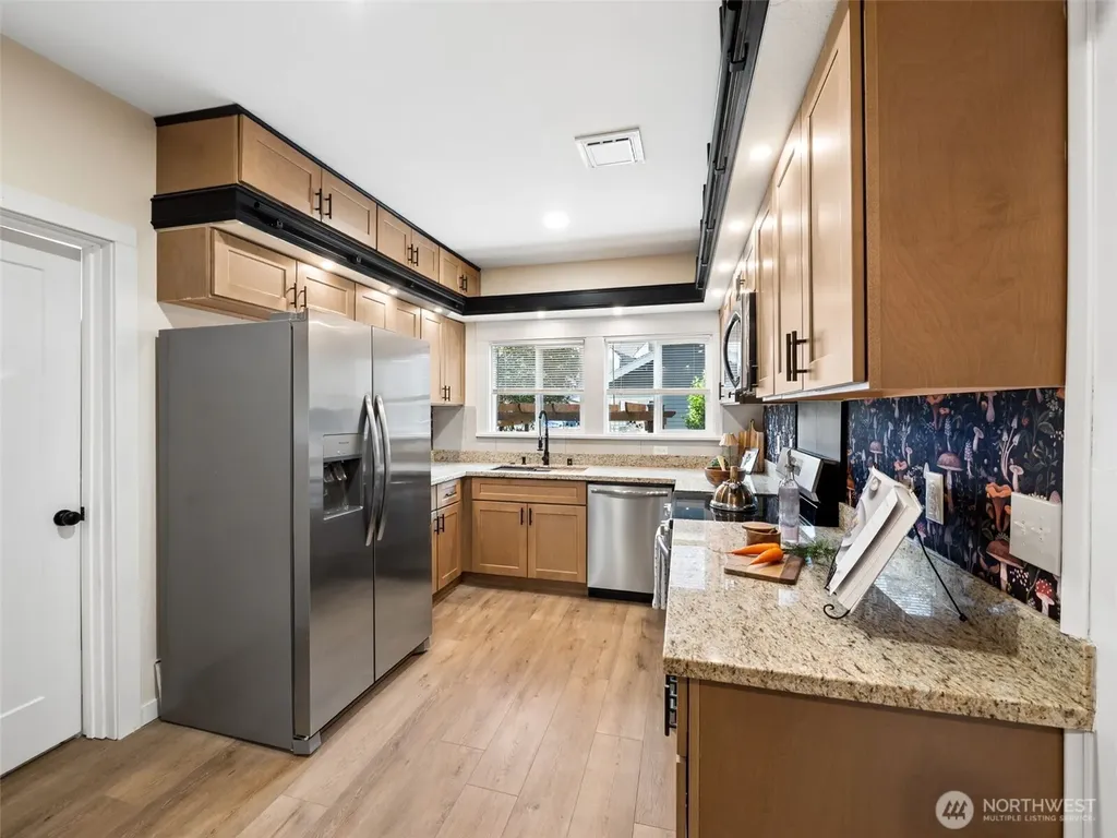 316 5th Street SW Puyallup WA 98371