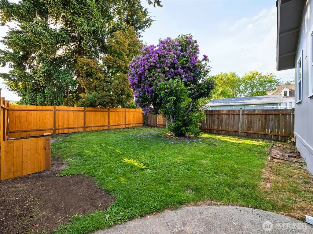 316 5th Street SW Puyallup WA 98371