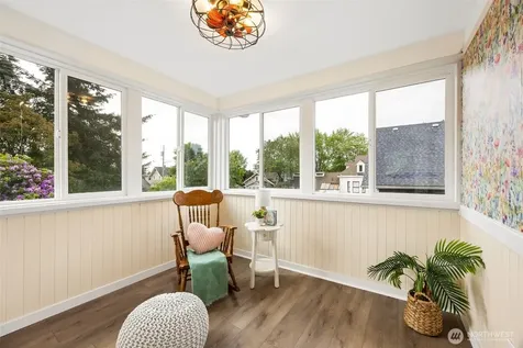 316 5th Street SW Puyallup WA 98371