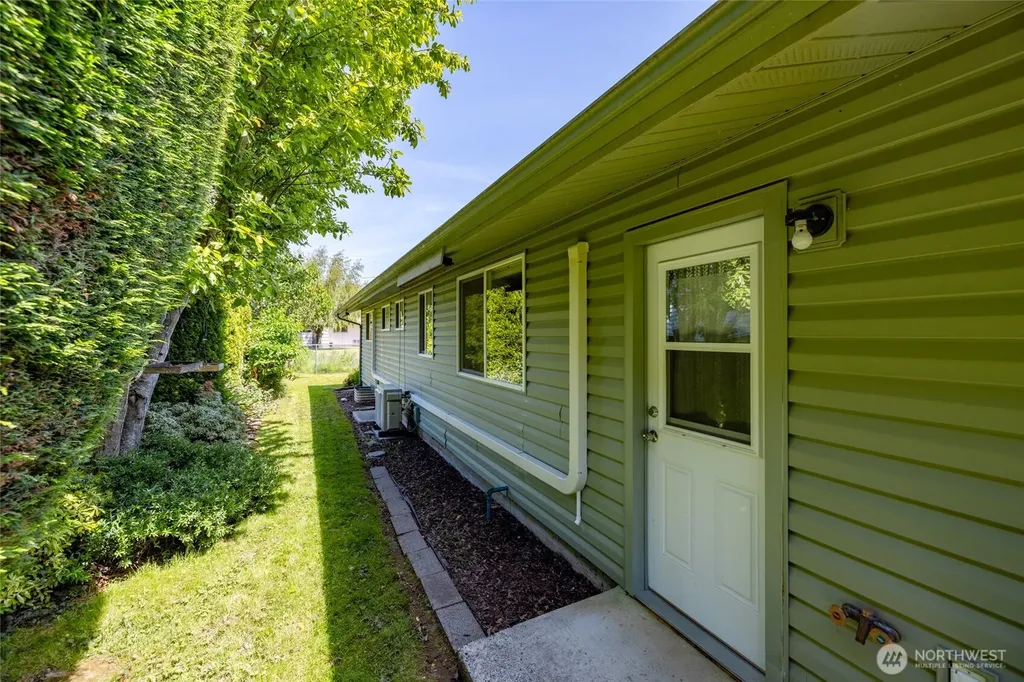 1502 5th Street Sedro Woolley WA 98284