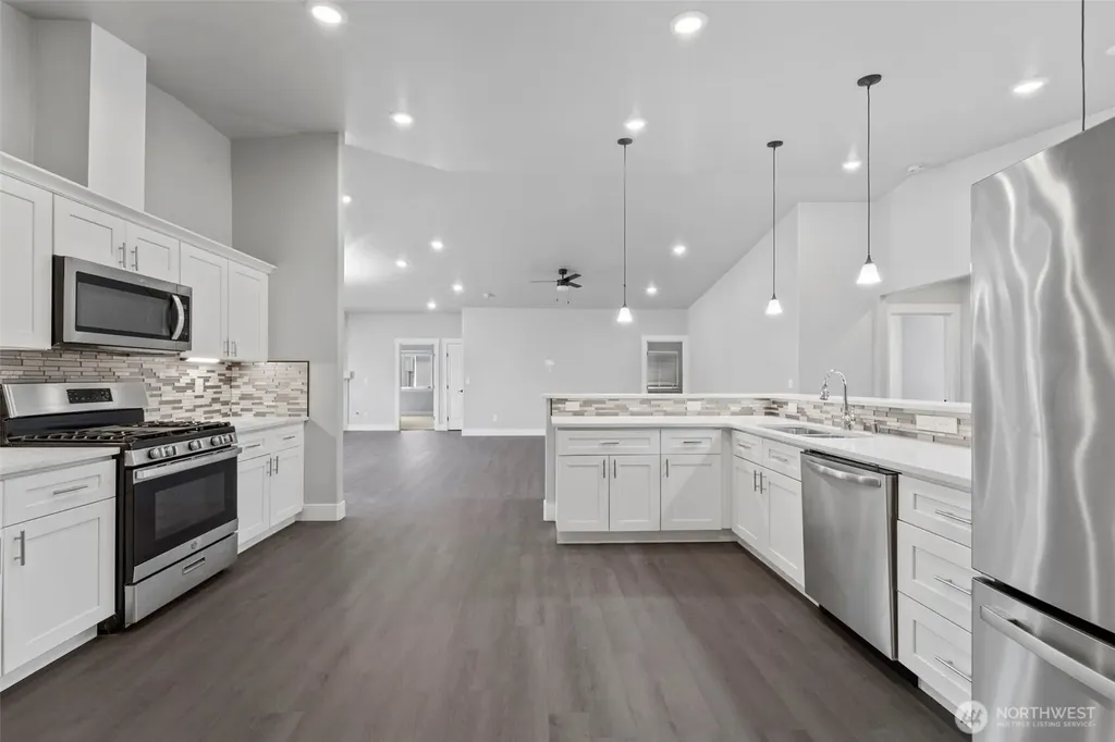 740 S Sixth Avenue Connell WA 99326