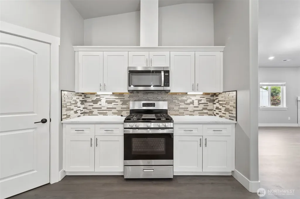 740 S Sixth Avenue Connell WA 99326