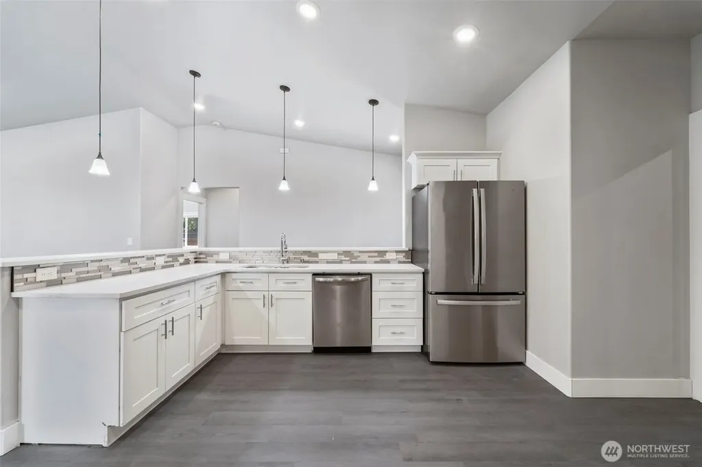 740 S Sixth Avenue Connell WA 99326