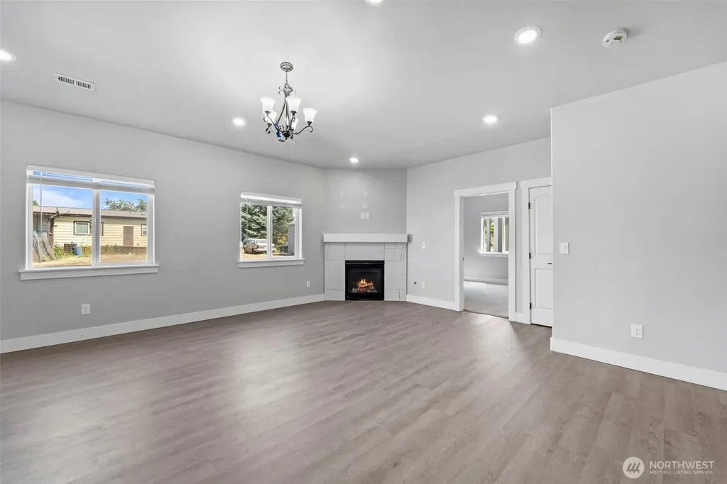 740 S Sixth Avenue Connell WA 99326