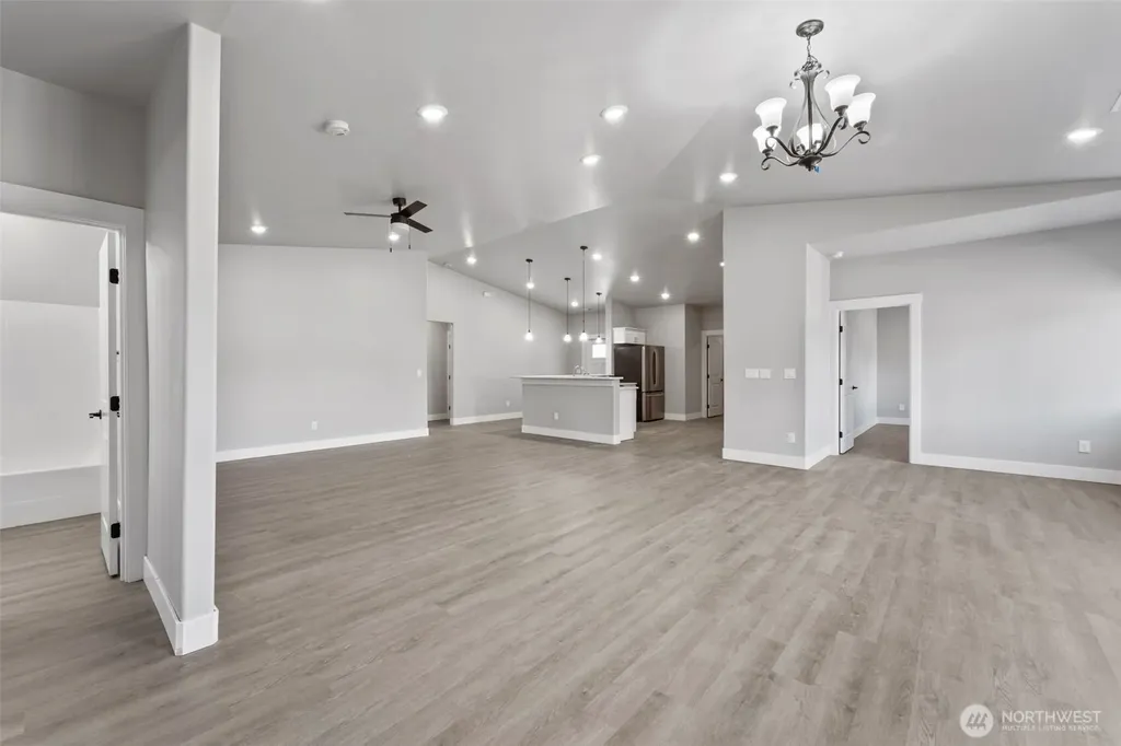 740 S Sixth Avenue Connell WA 99326