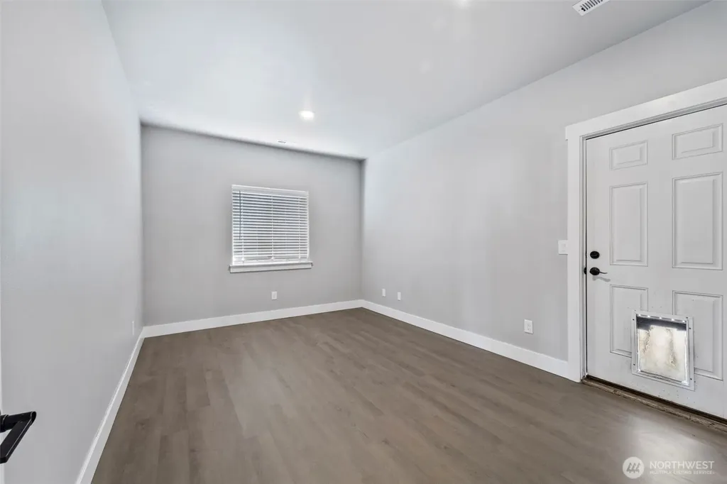 740 S Sixth Avenue Connell WA 99326