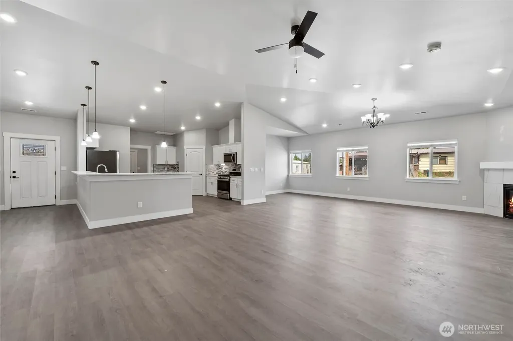 740 S Sixth Avenue Connell WA 99326
