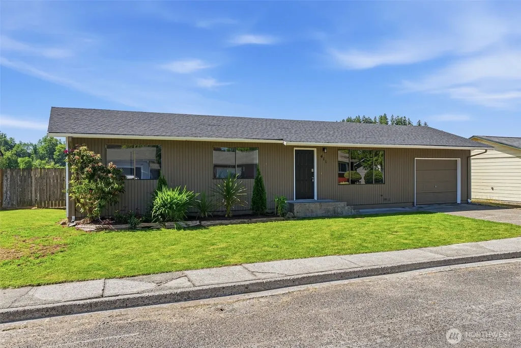 411 SE Brierwood Court Castle Rock WA 98611