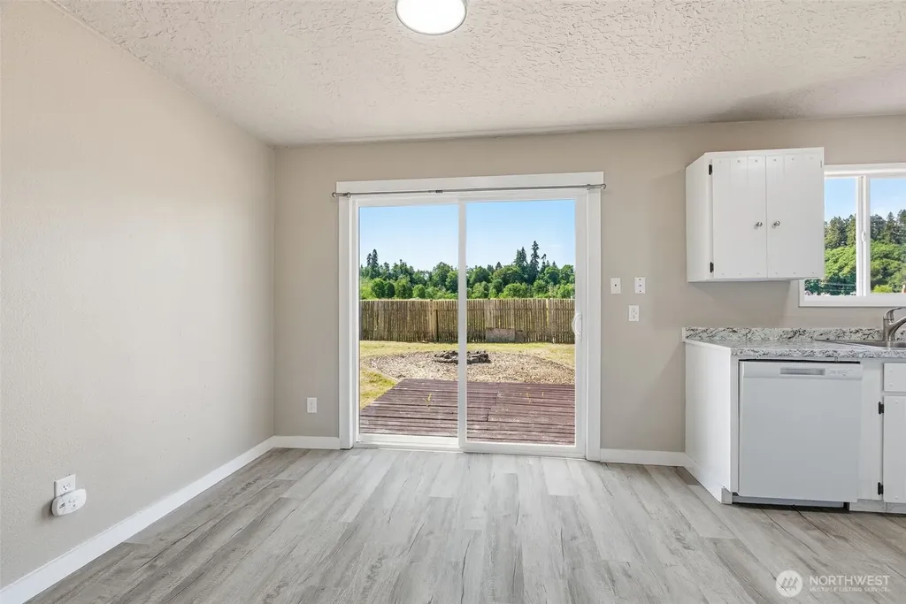 411 SE Brierwood Court Castle Rock WA 98611