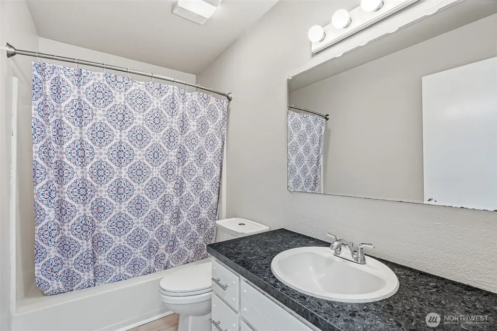 411 SE Brierwood Court Castle Rock WA 98611